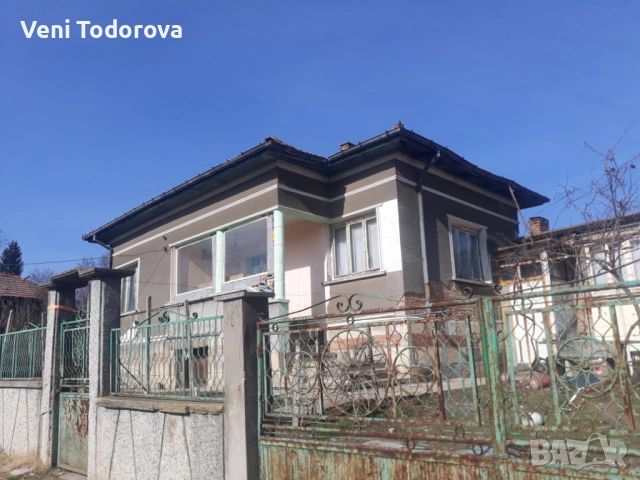 за продажба масивна къща