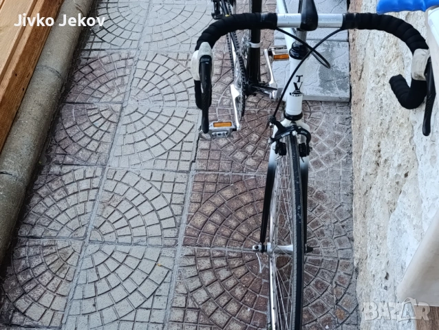Продавам шосеен бегач  Aris, снимка 2 - Велосипеди - 54044964