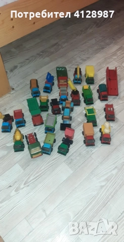 Продавам Ретро 25бр Метални Камиончета