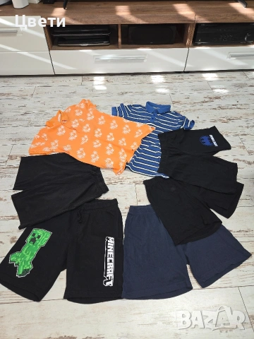 Лот къси панталонки и тениски с къс ръкав