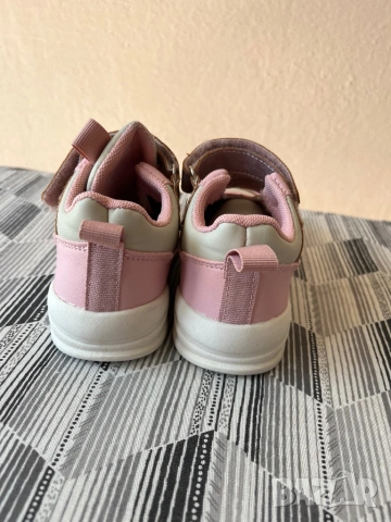 Детски маратонки за момиче, снимка 2 - Детски маратонки - 53617668