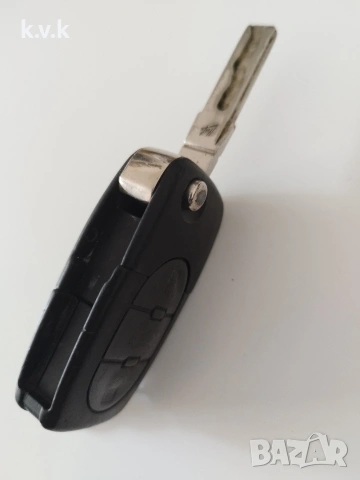 Ключ за Audi оригинален сгъваем с 3бутона, снимка 3 - Аксесоари и консумативи - 54148890