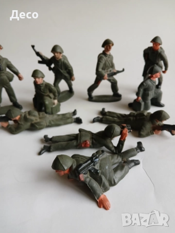 Стари гумени ГДР фигурки войници., снимка 5 - Колекции - 52293660