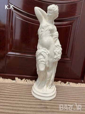Мраморна Статуетка 