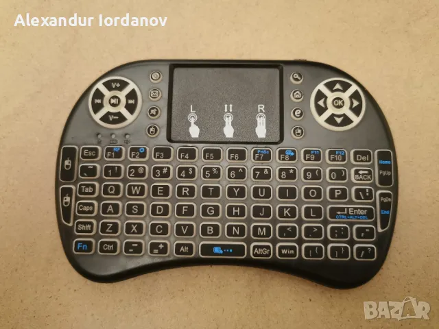 Безжична клавиатура MINI KEYBOARD backlit, Светеща, Тъчпад, Черен, снимка 4 - Клавиатури и мишки - 47977598