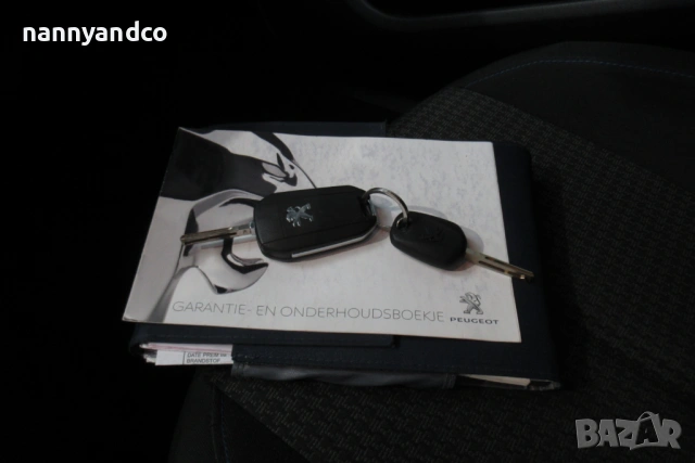 Peugeot 308 SW, снимка 13 - Автомобили и джипове - 54255654