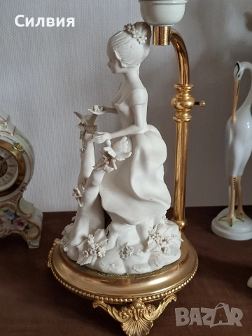 Лампа , снимка 2 - Настолни лампи - 52748921