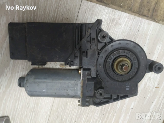 Мотор за стъклоповдигач 1J1 959 801 C 1J1959801C 101 430 203 101430203