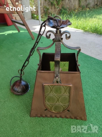 Красиви старинни полилеи с елементи на ковано желязо, метални капаци и стъкленици , снимка 3 - Полилеи - 51188778