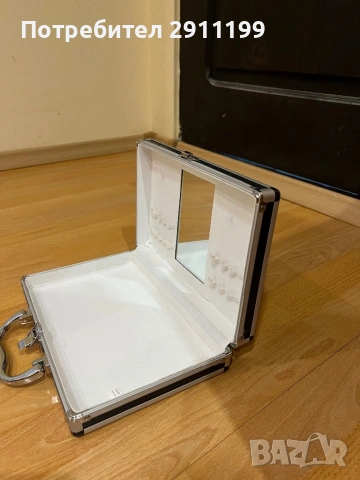 Малък алуминиев куфар, снимка 8 - Куфари с инструменти - 53785121