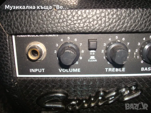 Усилвател за китара Squier SP-10 , снимка 3 - Китари - 48559779