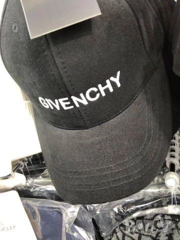 шчпки с козирка dsquared2 nike puma celine amiri, снимка 10 - Шапки - 51356193