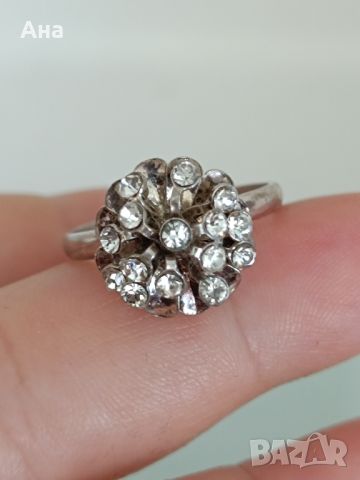 Красив сребърен пръстен с циркони, снимка 3 - Пръстени - 46246395