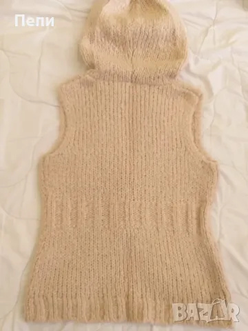 Плетено елече с качулка, снимка 3 - Елеци - 49823337