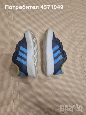 Детски обувки Adidas 24, снимка 5 - Детски маратонки - 54237068