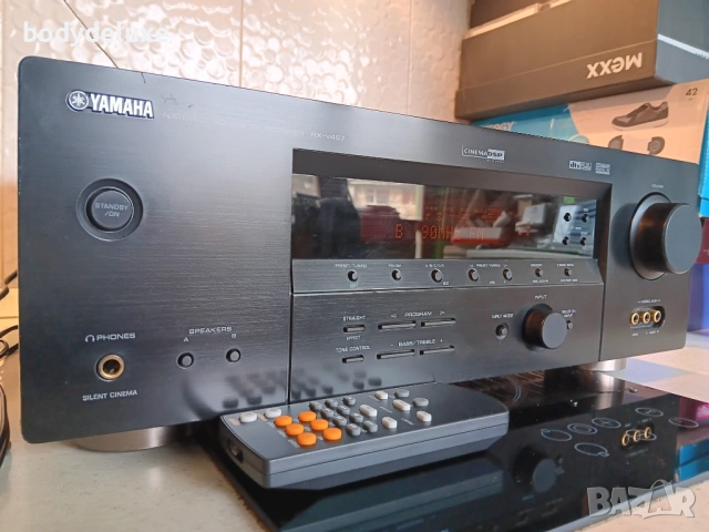 Yamaha rx-v457 ресийвър с дистанционно