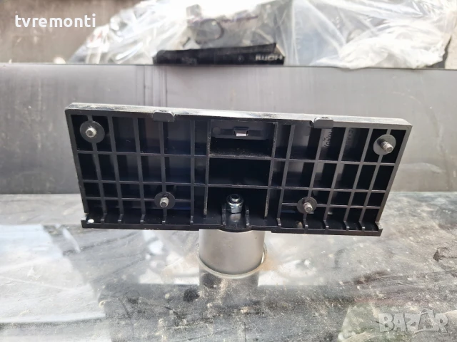 оригинална стойка телевизор Grundig модел 40VLE666BL, снимка 2 - Стойки, 3D очила, аксесоари - 50644246