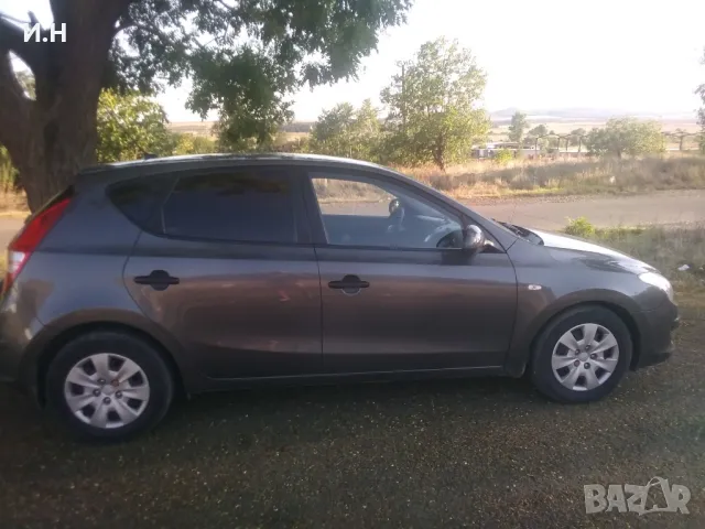 Hyundai i30 1.4, снимка 2 - Автомобили и джипове - 46852876