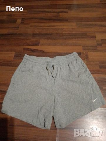 Гащи Nike, снимка 1 - Къси панталони - 46335976