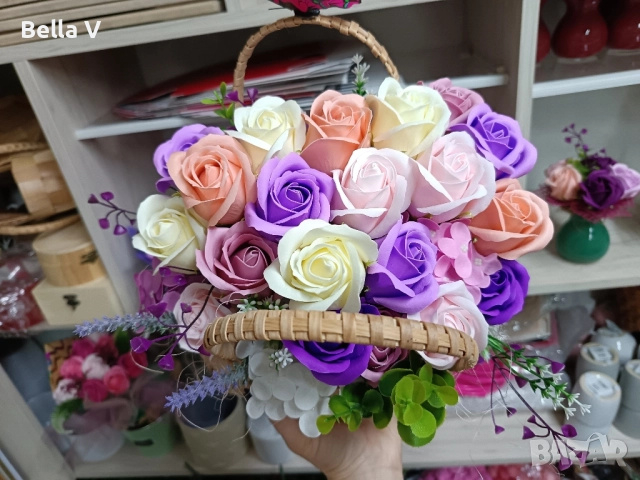 Букет от сапунени рози и хортензии