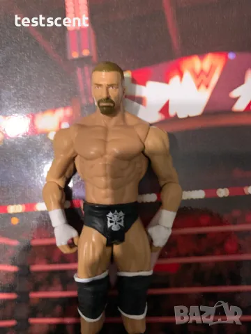 Екшън фигура WWE Triple H Трите Хикса Mattel basic Series играчка figure short hair, снимка 2 - Колекции - 48507254