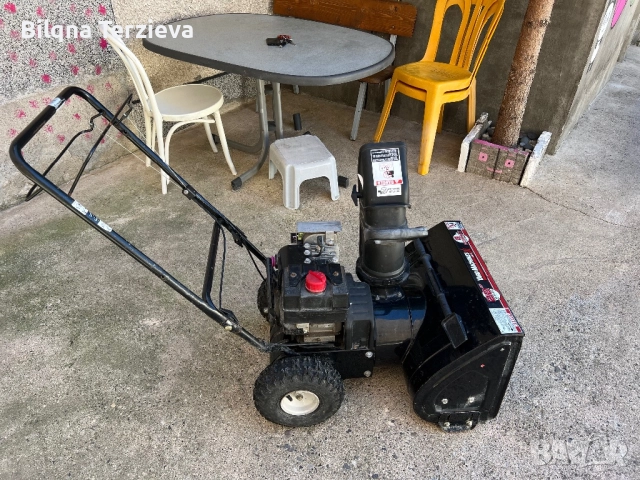 Продавам машина за чистене на сняг, снимка 3 - Градинска техника - 51797335