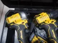 Комплект акумулаторни инструменти DEWALT DCK2062M2T-QW , снимка 5