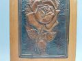 Стенна декорация от 80те години - ръчно изковани медни рози върху дървена основа - 19,9 см х 32,8 см, снимка 3