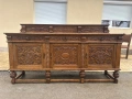 Масивна ретро креденца / бюфет с дърворезба и заключващи се чекмеджета, снимка 1