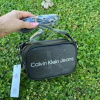 Нова дамска чанта Calvin Klein, снимка 3 - Чанти - 44961406