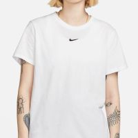 Nike Women's EssentialsTee Bf Lbr Дамска тениска / T-Shirt, снимка 10 - Тениски - 45559059