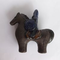 Керамична фигура Викинг на кон, шведска керамика, маркирана за произход, снимка 14 - Статуетки - 45784221