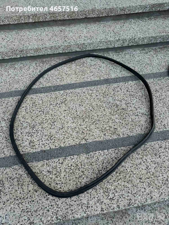 Уплътнение на предна лява врата на Ауди Audi A8 D4 H4 само за 30лв., снимка 1