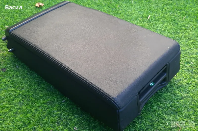 заден подлакътник за ауди а6, снимка 1