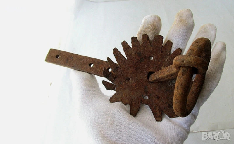 Антична кована желязна дръжка за врата с лост, снимка 1