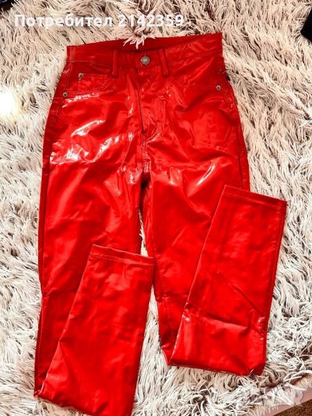 Червен латексов панталон, снимка 1