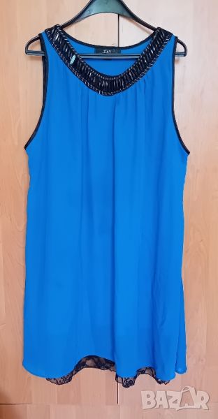 Синя рокля с дантела и ефектно деколте, снимка 1