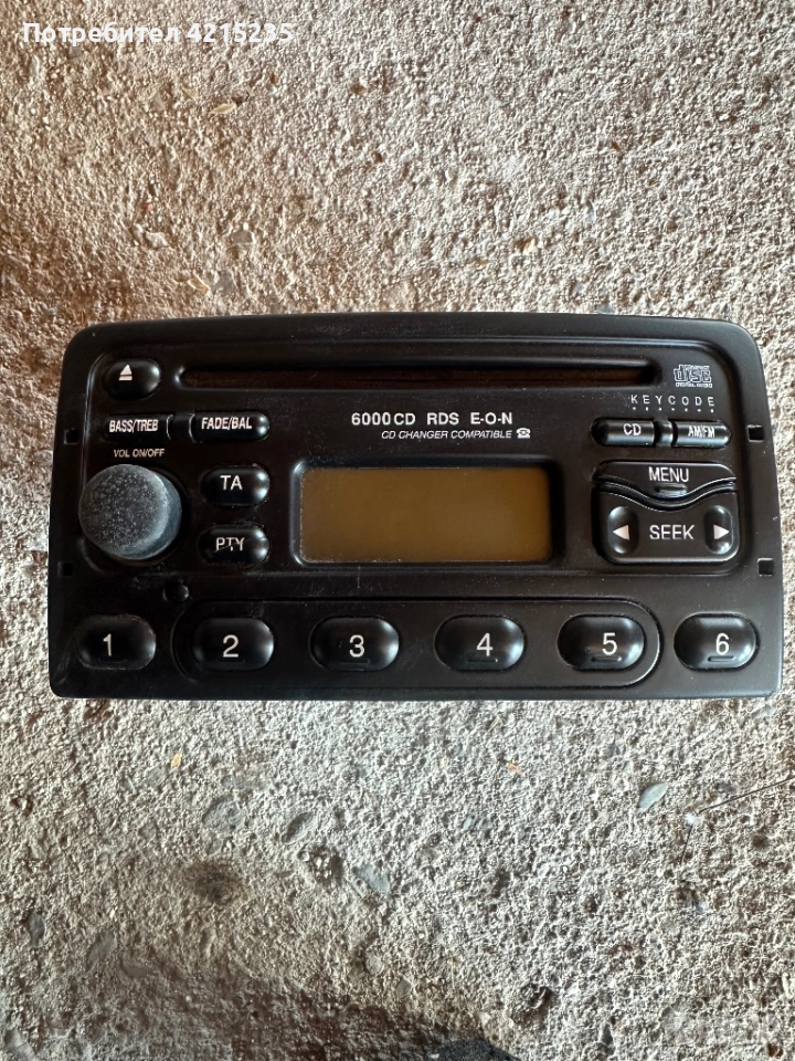 Радио за форд фокус 2004, снимка 1