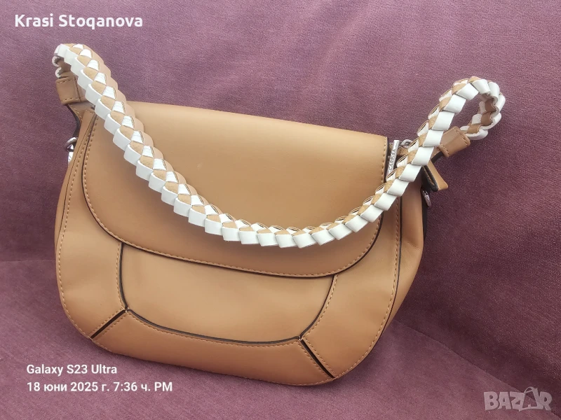 Дамска Чантичка CARPISA Made in Italy , снимка 1