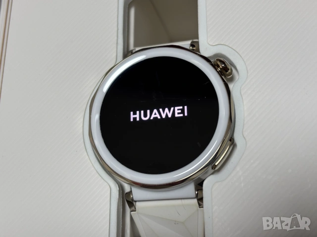 Перфектен! Смарт часовник Huawei GT5 Pro 42mm White