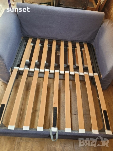 IKEA двуместен разтегателен диван, снимка 6 - Дивани и мека мебел - 53974742