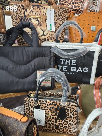 дамски чанти, снимка 6 - Чанти - 44206473