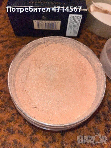 блестяща пудра Estée Lauder Platinum Illuminator – Loose Shimmer Powder., снимка 2 - Други - 53727536