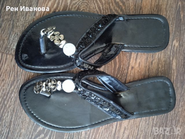 Продавам дамски 2 чифта чехли и 1 сандали за 10 лв, снимка 3 - Сандали - 46288854