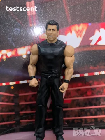 Екшън фигура WWE Vince McMahon Винс Макмеън Mattel WWF , снимка 3 - Фигурки - 49171626