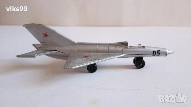 Метални Самолети Произведени в България, снимка 13 - Колекции - 53721619