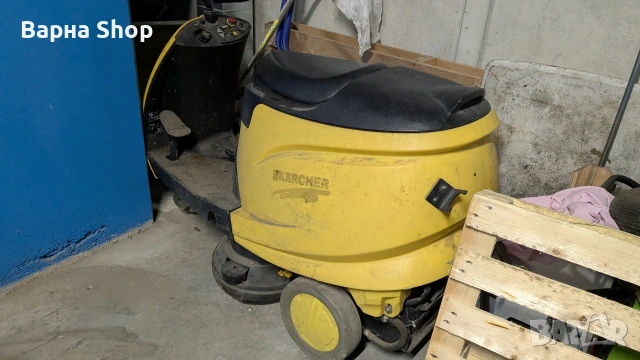 Професионална подопочистваща машина Kärcher (Ride-on), снимка 3 - Други машини и части - 53760136