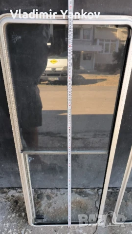 Страничен  отваряем среден прозорец за Транспортер Т3 / Transporter T3, снимка 2 - Части - 50907014