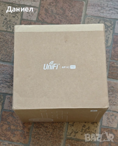 5 броя Ubiquiti UniFi UAP-AC-PRO-5 1300Mbit/s access point, снимка 8 - Мрежови адаптери - 53665472