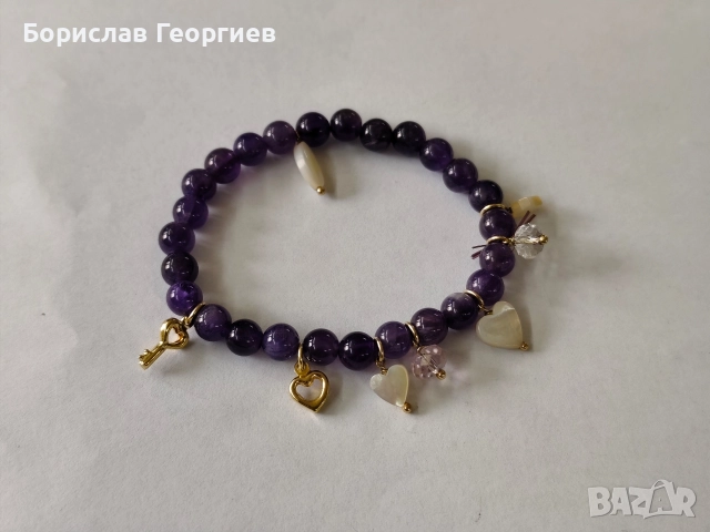 Дизайнерска гривна с аметист и златни елементи Gregio